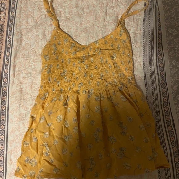 Floral Yellow Top. - Picture 1 of 3